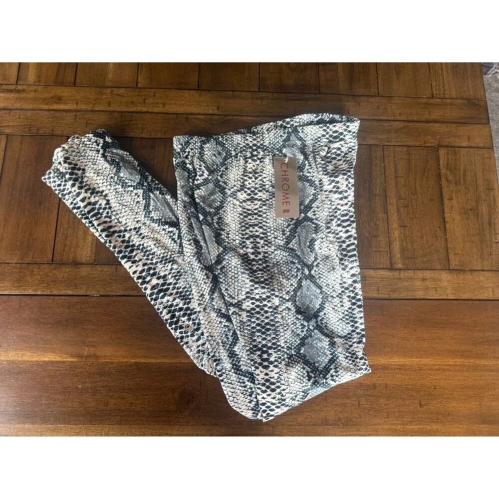 NWT Chrome Black White Snakeskin Python Print Leggings OSFA One Size Fits All